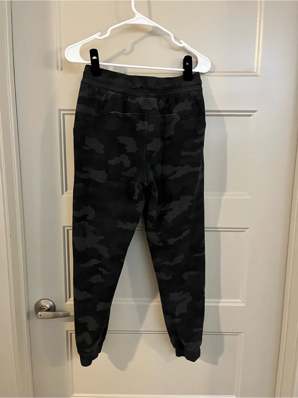 Lululemon Scuba High-Rise Cropped Jogger Heritage 365 Camo Deep Coal Multi